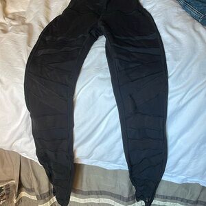 Lululemon leggings size 4